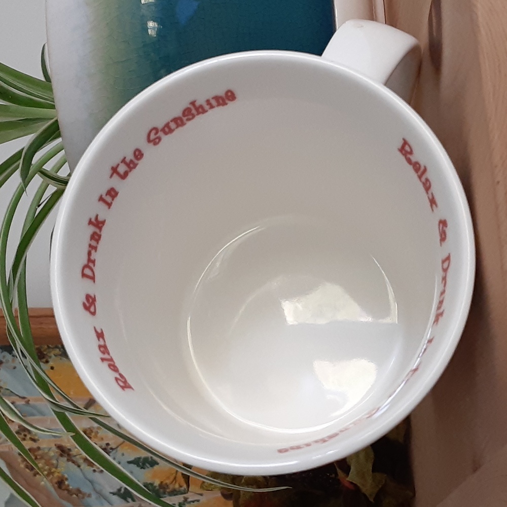 Pfaltzgraff RELAX & DRINK IN THE SUNSHINE Sunglasses Mug 18 oz - Picture 6 of 7